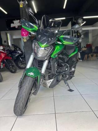BAJAJ DOMINAR 400 